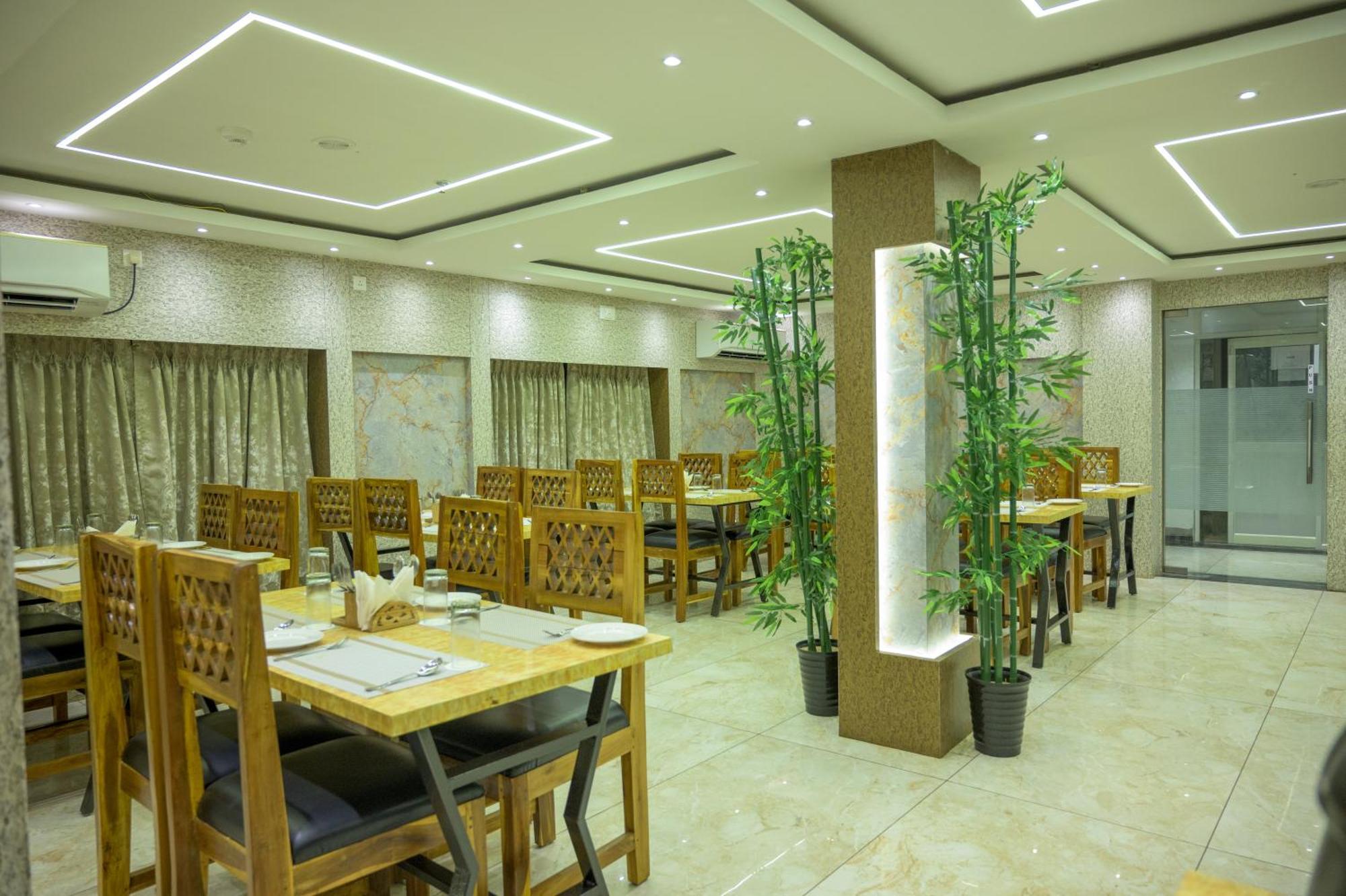 普里 A One Lagoon酒店 外观 照片